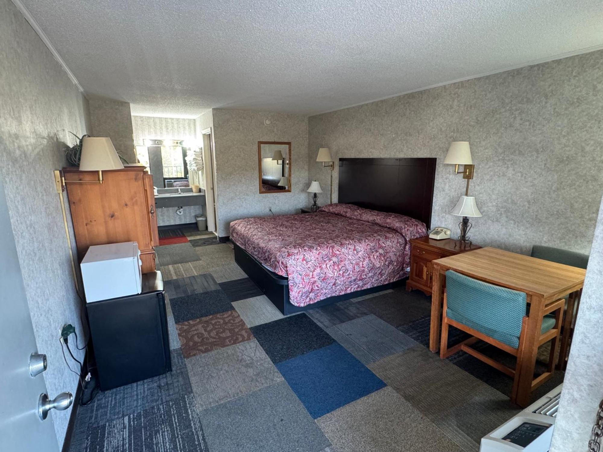 Riverfront Lodge Burkesville Экстерьер фото